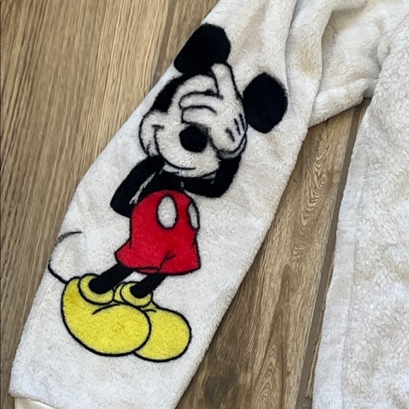 Disney Cream Fleece “Better Together” Mickey and Minnie on Sleeves Size XL - Picture 3 of 6